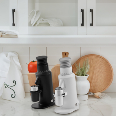 Machine de broyage à expresso à tension personnalisée avec une vitesse de 10 à 15 kg/h