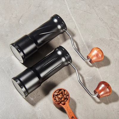 Main d'acier inoxydable de modèle de sergé/broyeur de café manuelle Solid Wood Handle